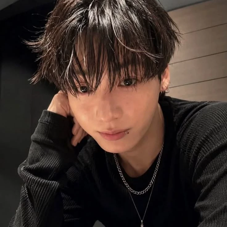 Jeon Jungkook thumbnail