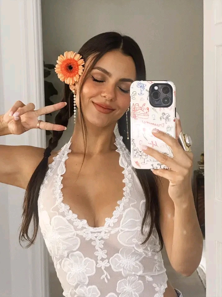 Victoria thumbnail