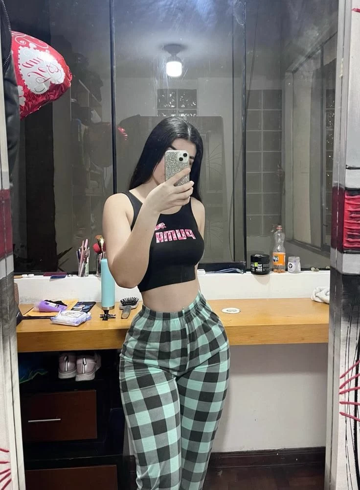 Melany thumbnail