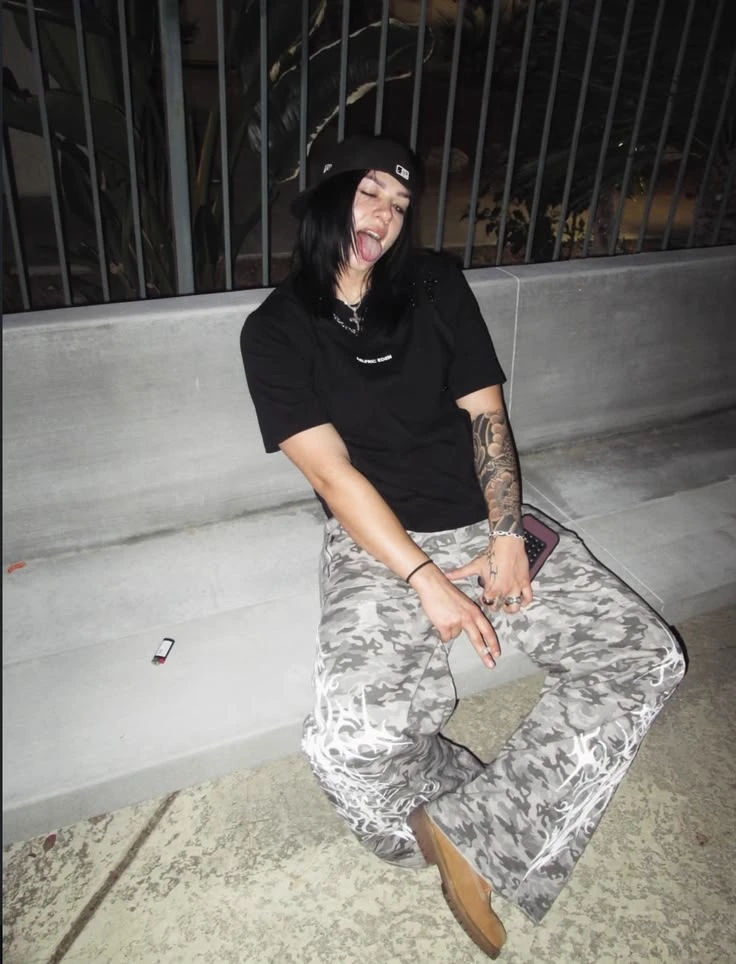 Louise (Masc lesbian) thumbnail