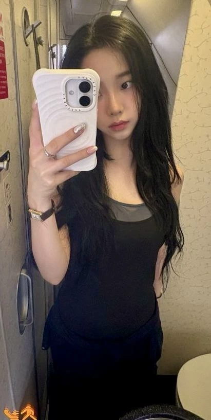 Yoo Jimin (WLW/GL) thumbnail