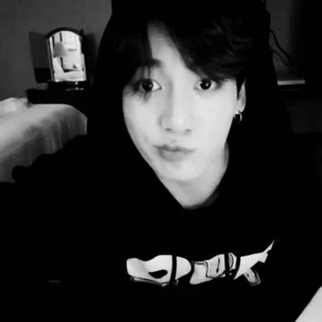 jeon jungkook 🕸️🕷️ thumbnail