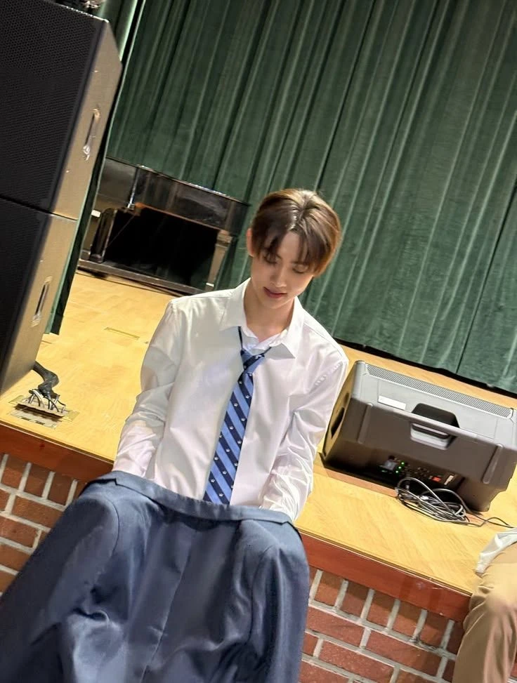 Eom Seonghyeon thumbnail