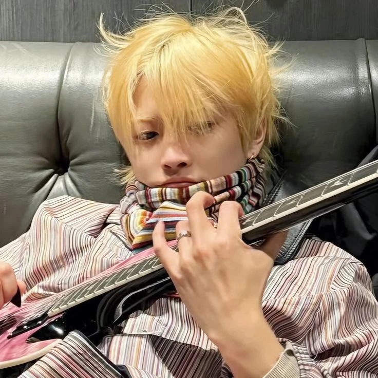 Hoonjoong (Ateez) thumbnail