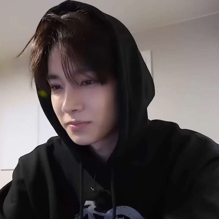 Lee Heeseung thumbnail