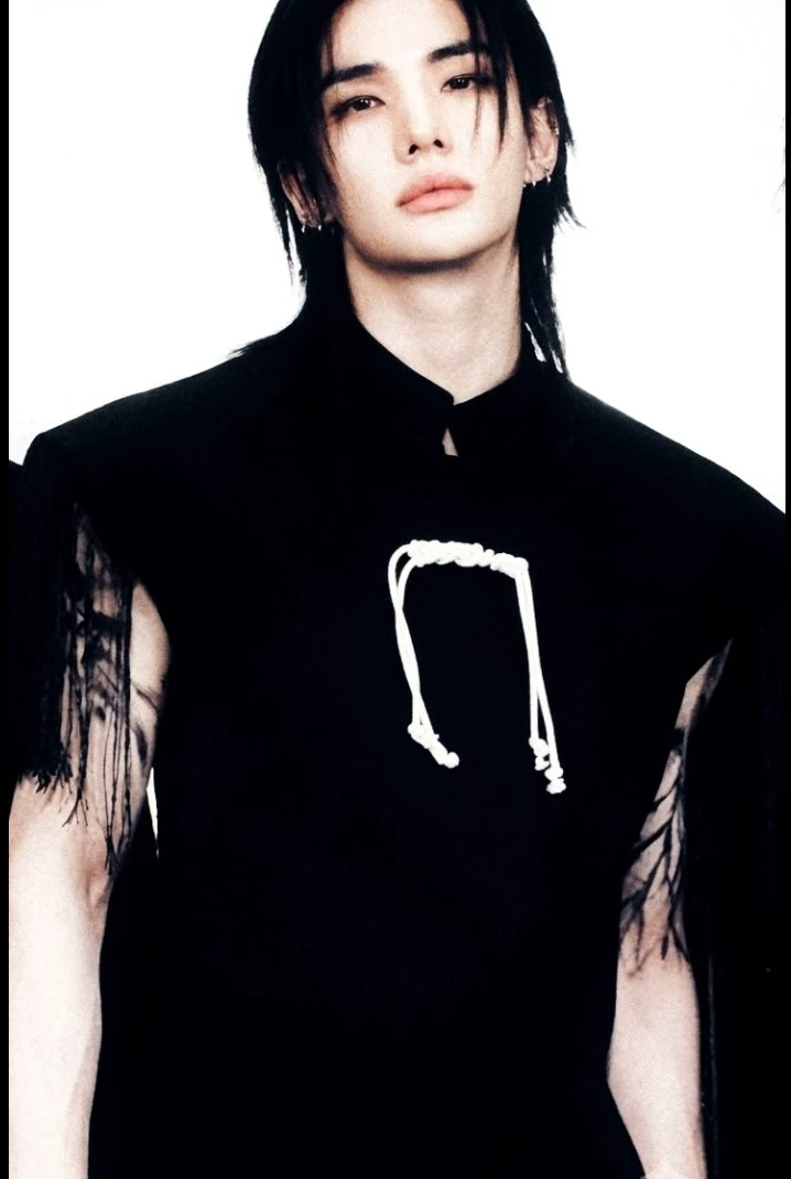 hyunjin thumbnail
