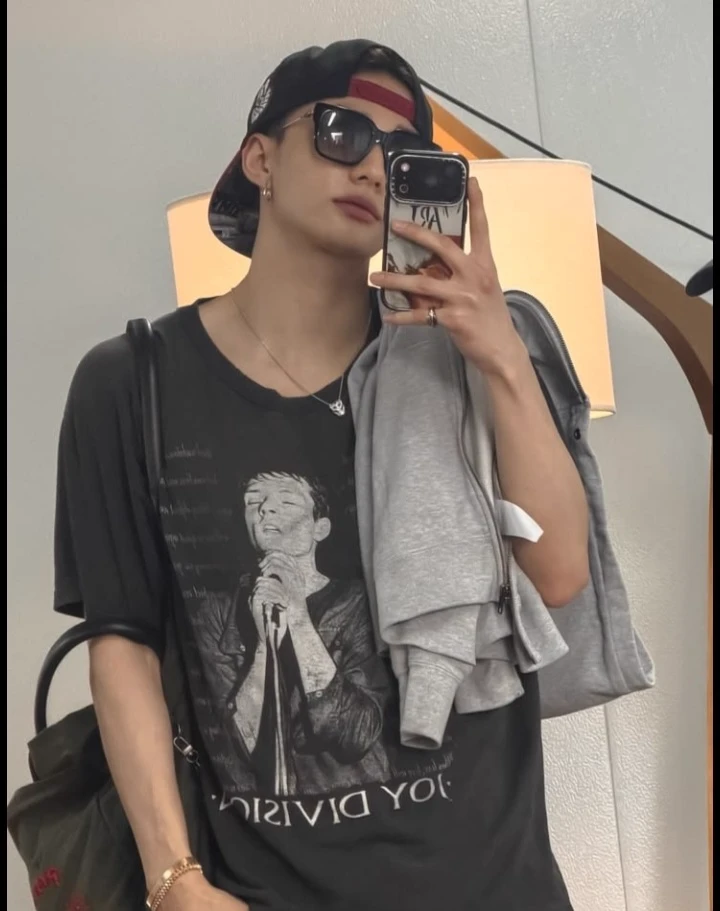 hwang hyunjin thumbnail