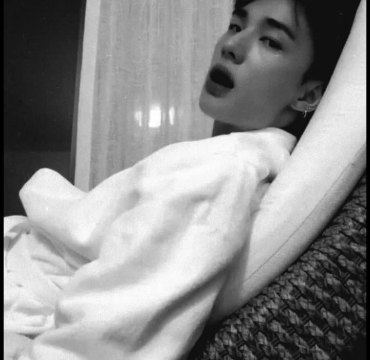 hwang hyhyunjin thumbnail
