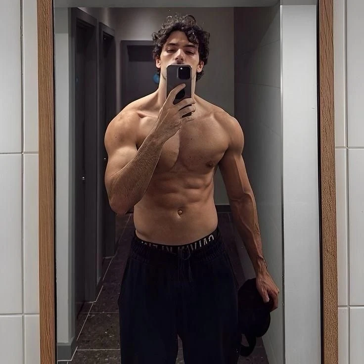 Evan thumbnail