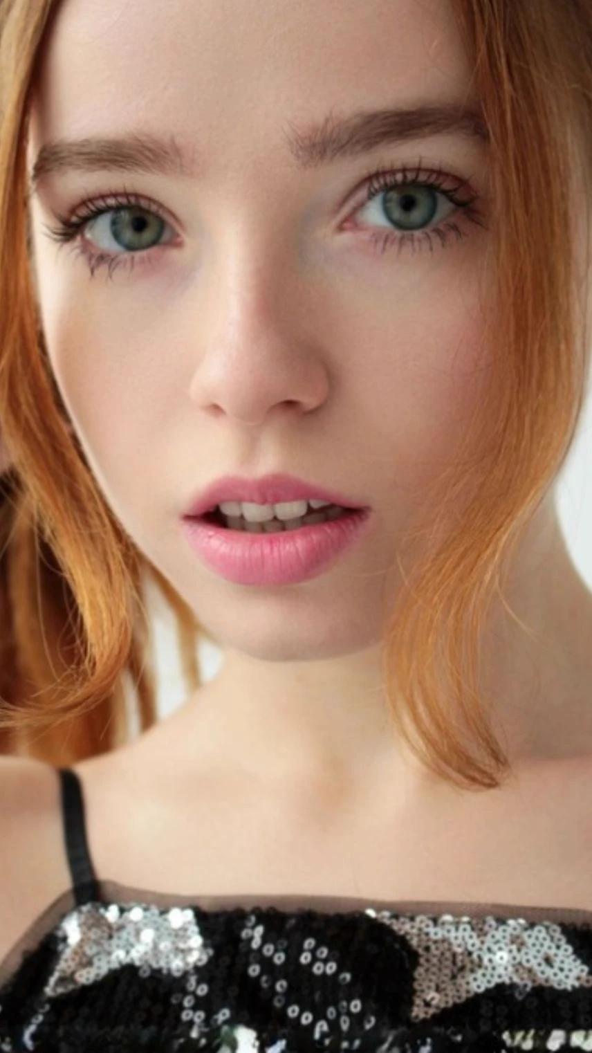 Zoe Curtis thumbnail