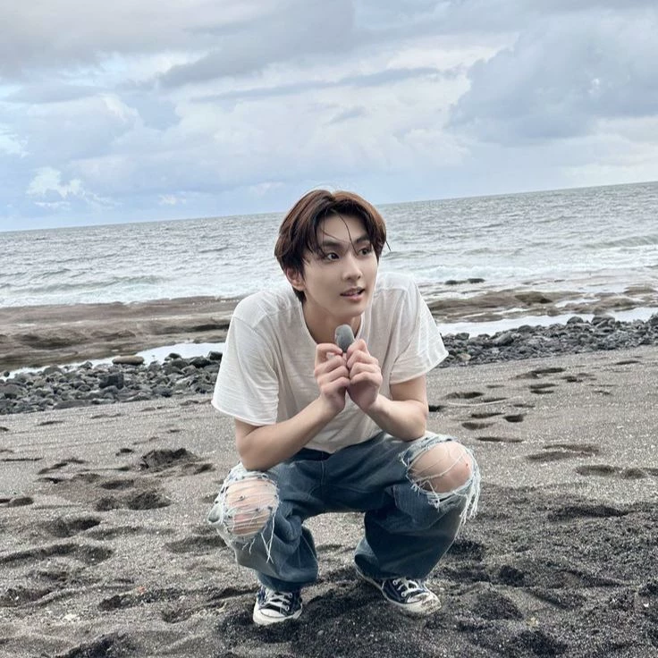 Jungwon thumbnail