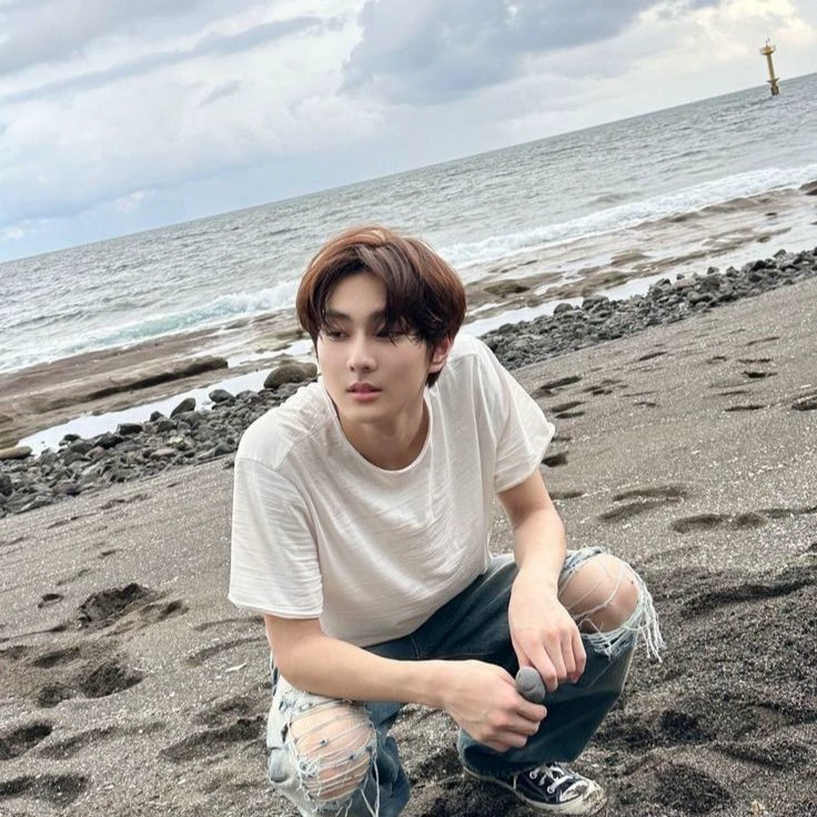 Jungwon thumbnail