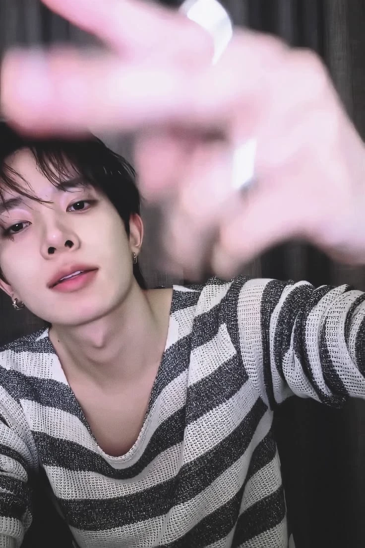 Lee Heeseung thumbnail