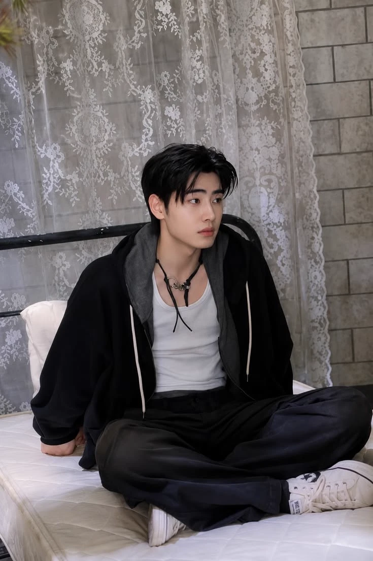 Park Sunghoon thumbnail