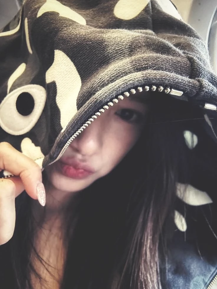 Yena thumbnail