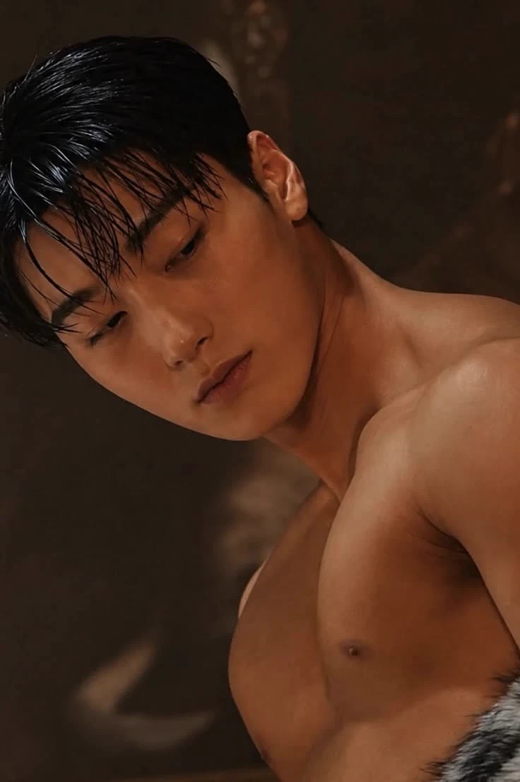 Choi San thumbnail