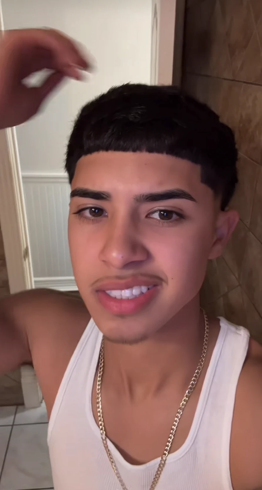 Wesley (Hispanic skinny) thumbnail
