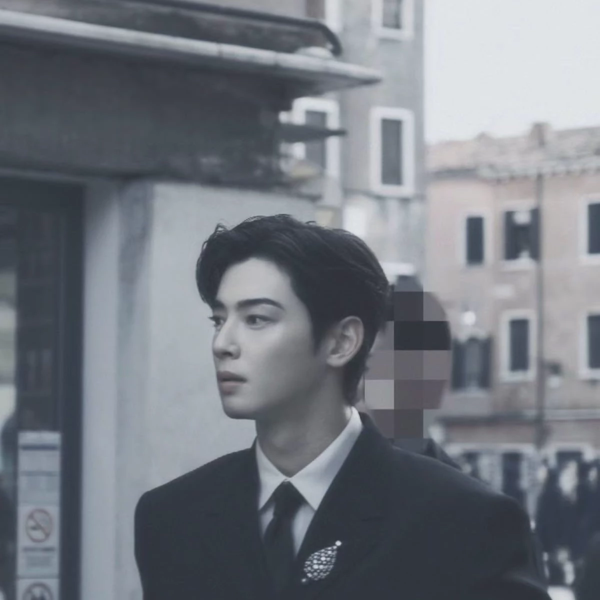 cha eunwoo thumbnail