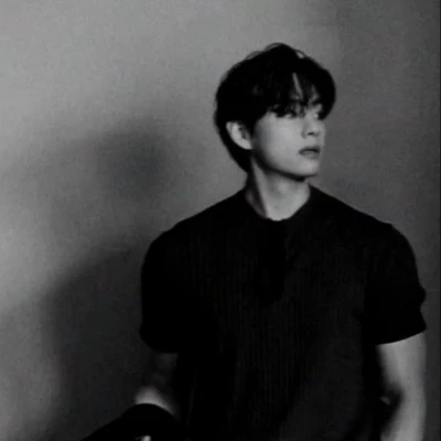 Kim Taehyung thumbnail