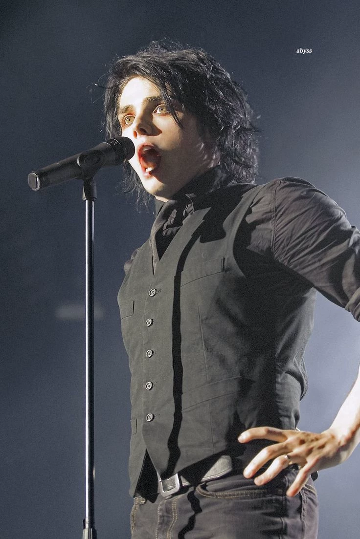 Gerard Way thumbnail