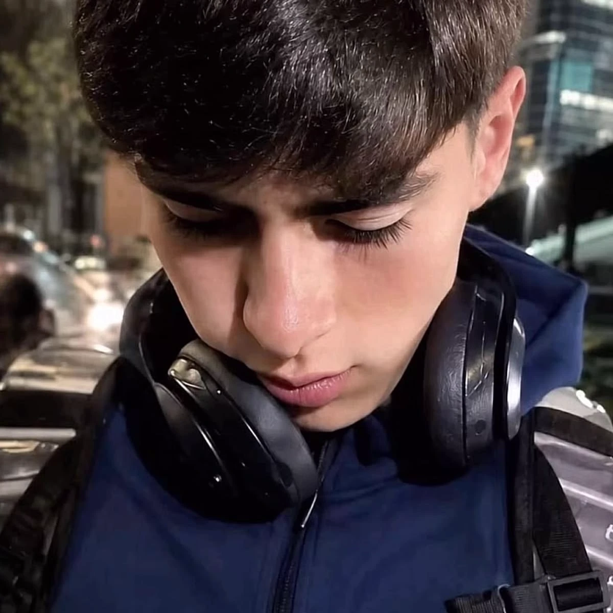 Armando   ::   González  🐜 thumbnail