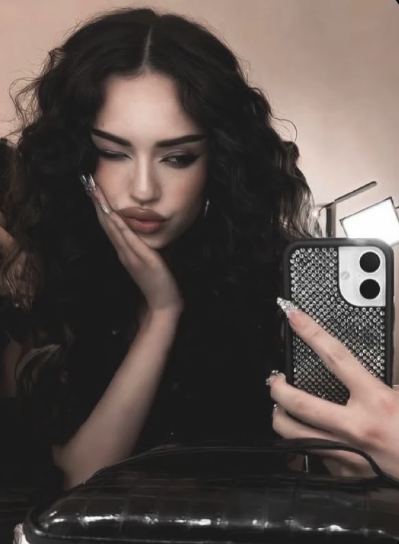 Daniela thumbnail