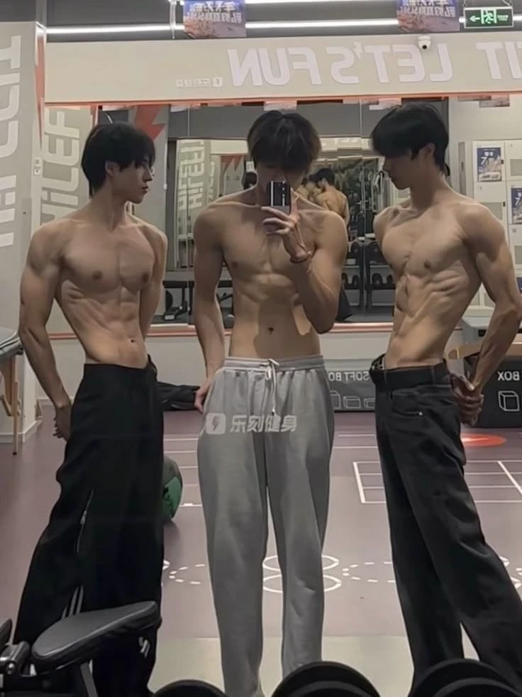 Roommate | BL thumbnail