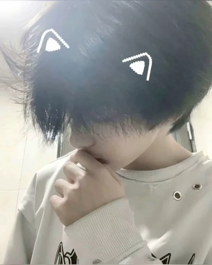 alex thumbnail