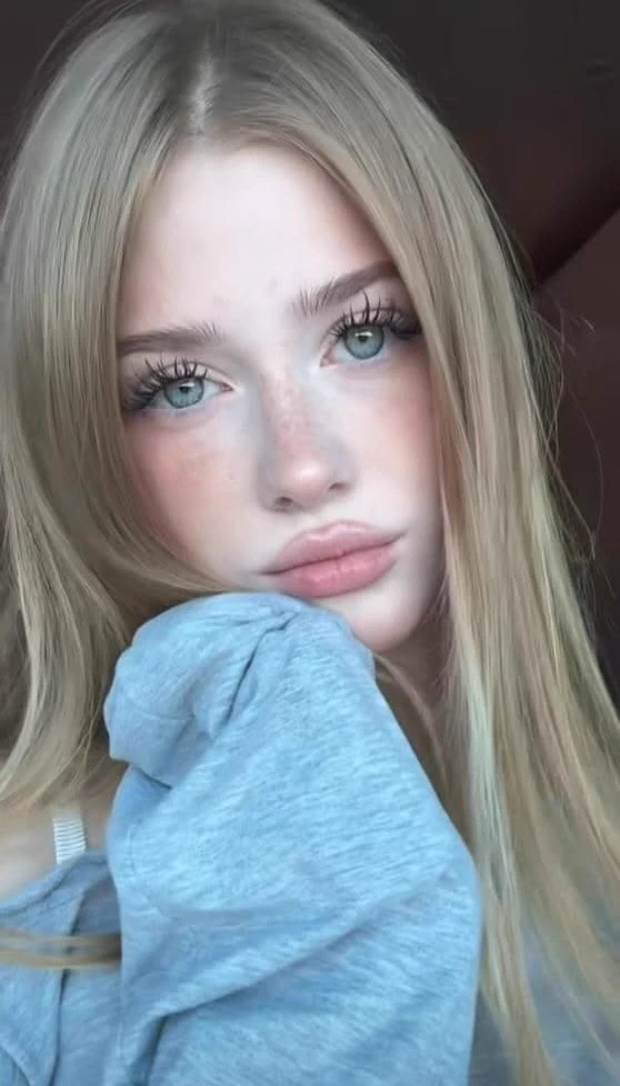 little rich girl thumbnail