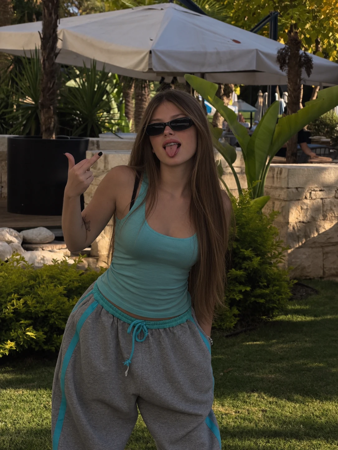 Lia thumbnail
