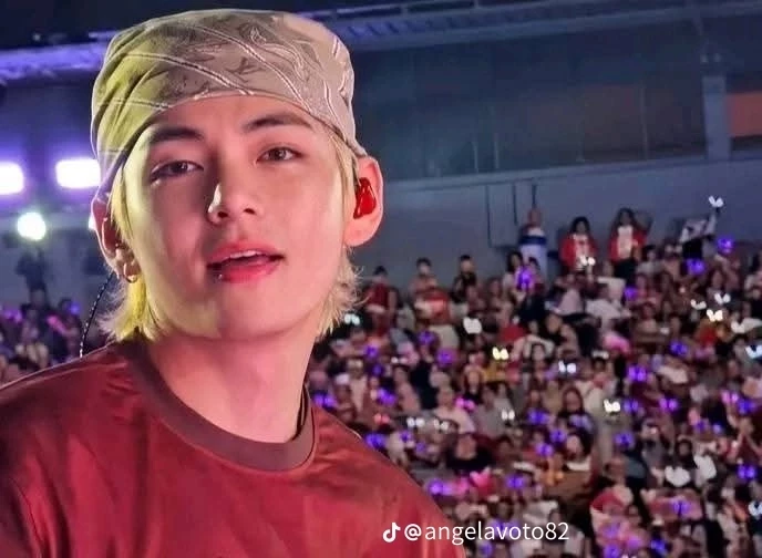 Kim taehyung  thumbnail