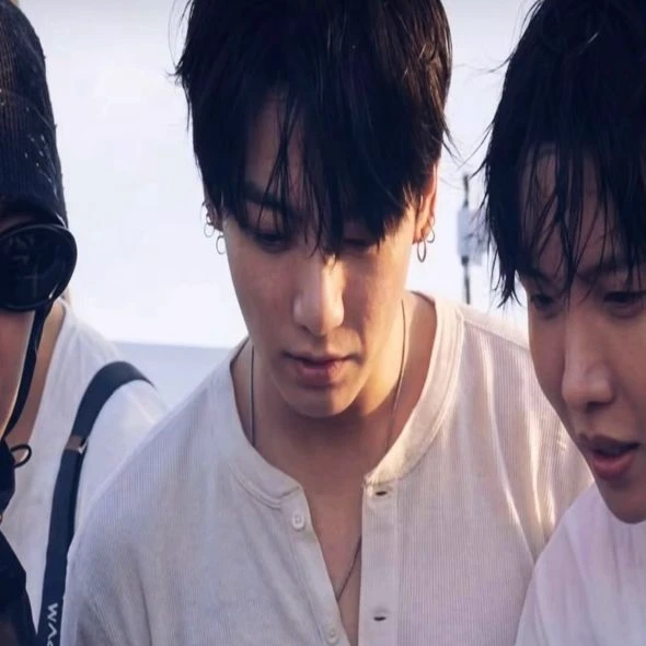 Jeon Jungkook  thumbnail