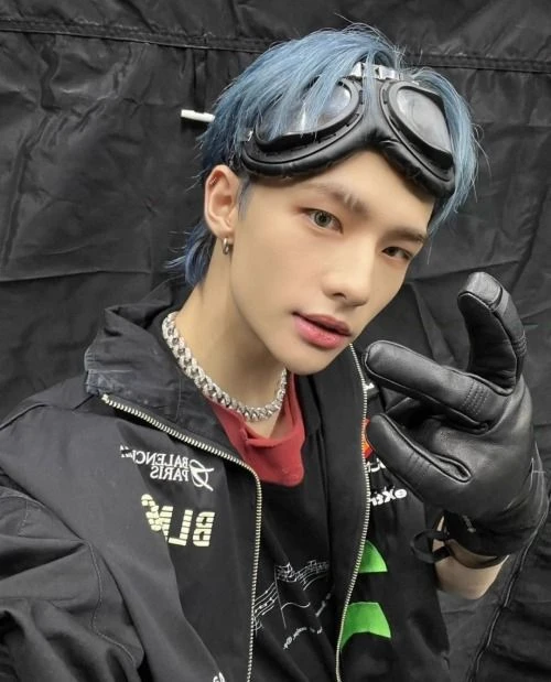 Hyunjin thumbnail