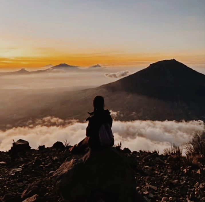 ⛰️\| hiking with classmates thumbnail