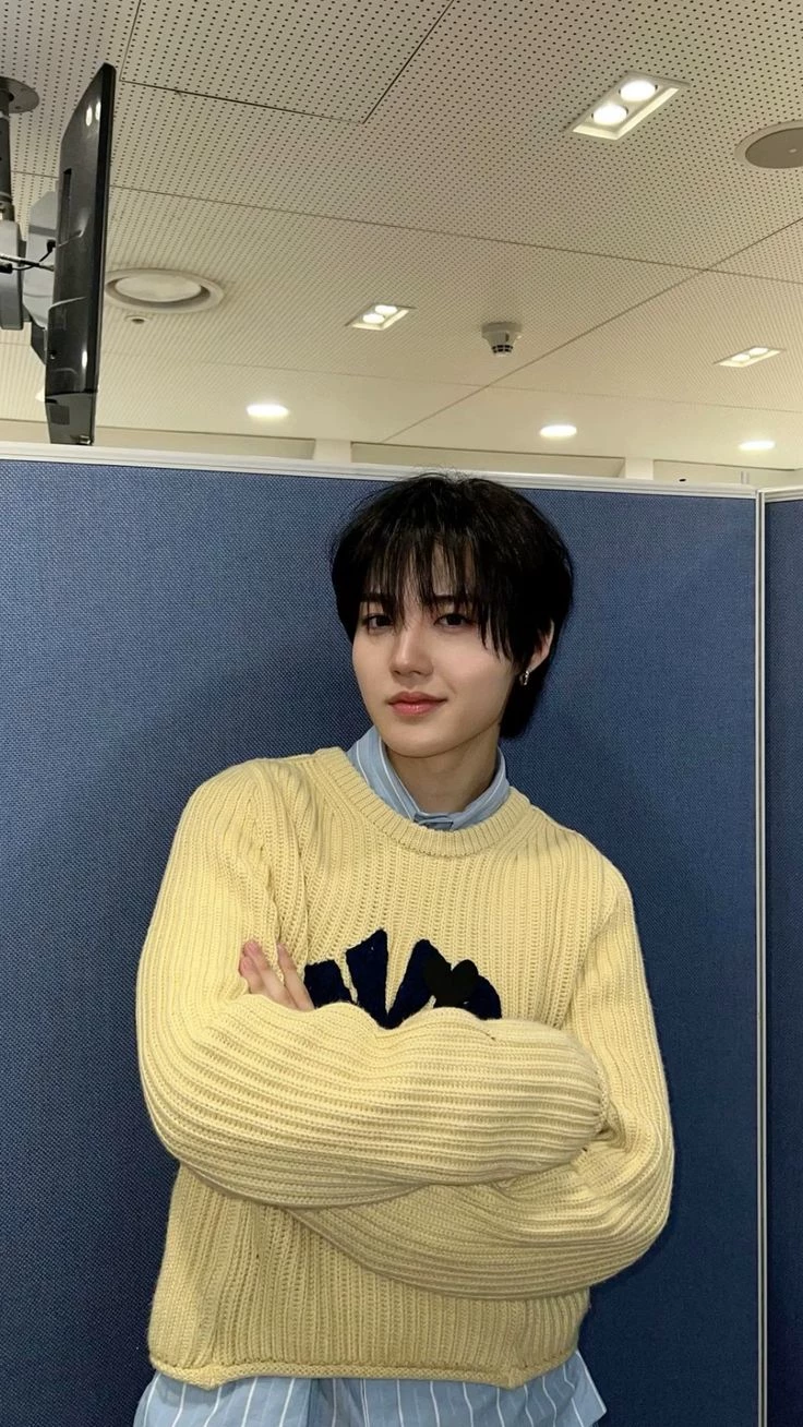 Junior Kim Doyoung thumbnail