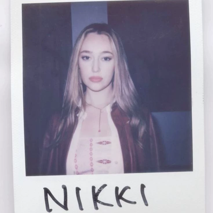 Nikki vee thumbnail