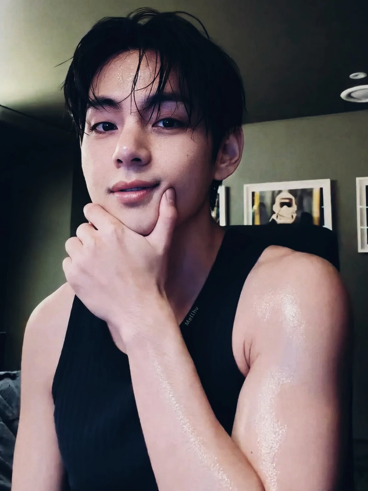 Kim Taehyung  thumbnail