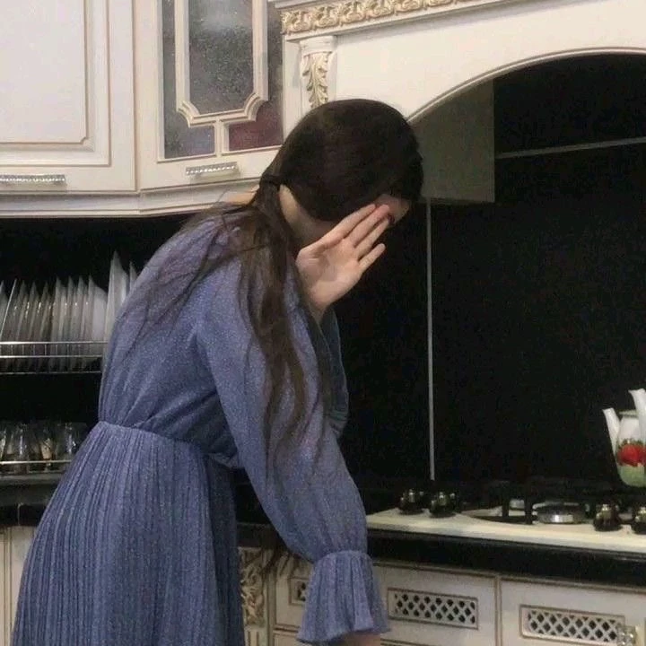 Lily thumbnail
