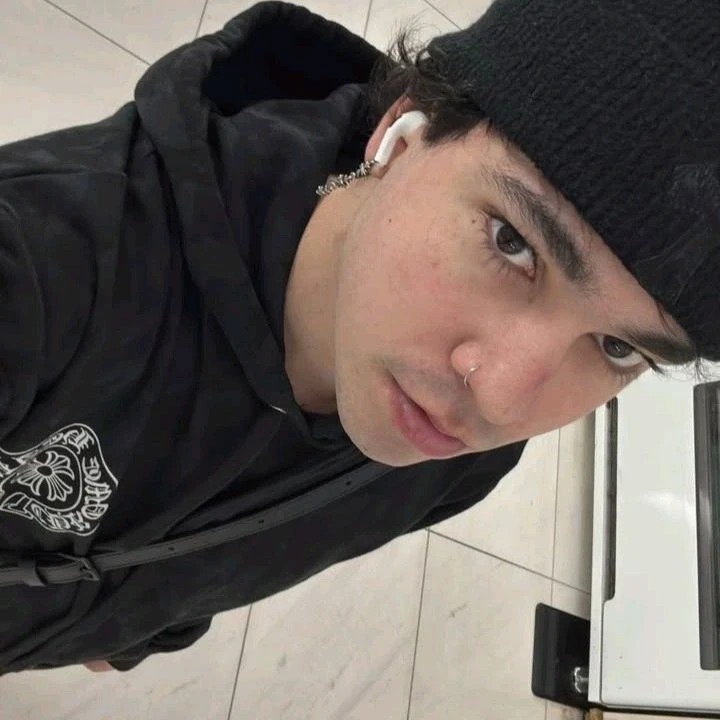 Chupistream thumbnail