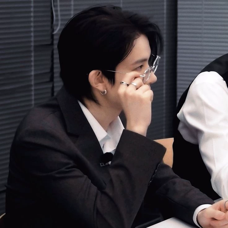 Lee Heeseung thumbnail