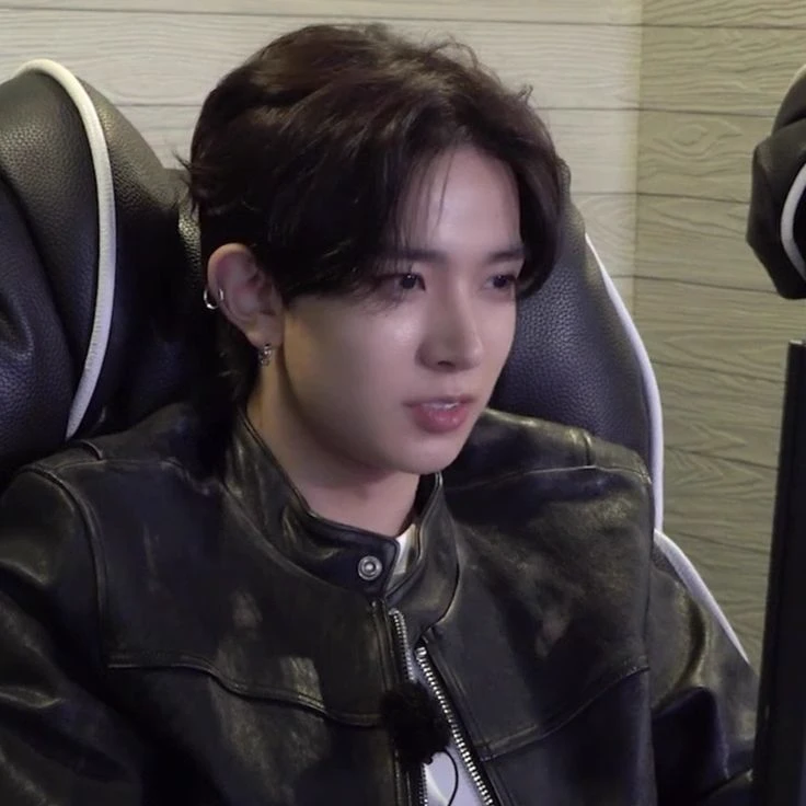 Lee Heeseung thumbnail