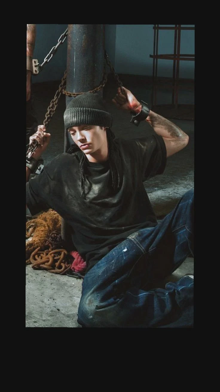 Tom Kaulitz thumbnail