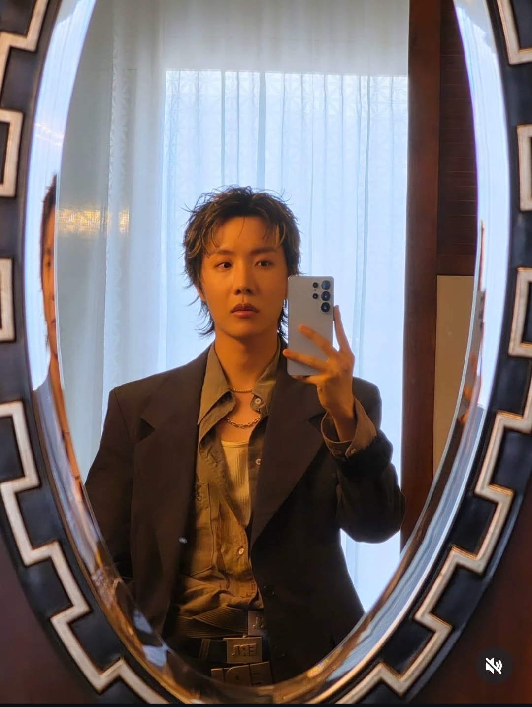 Hoseok thumbnail