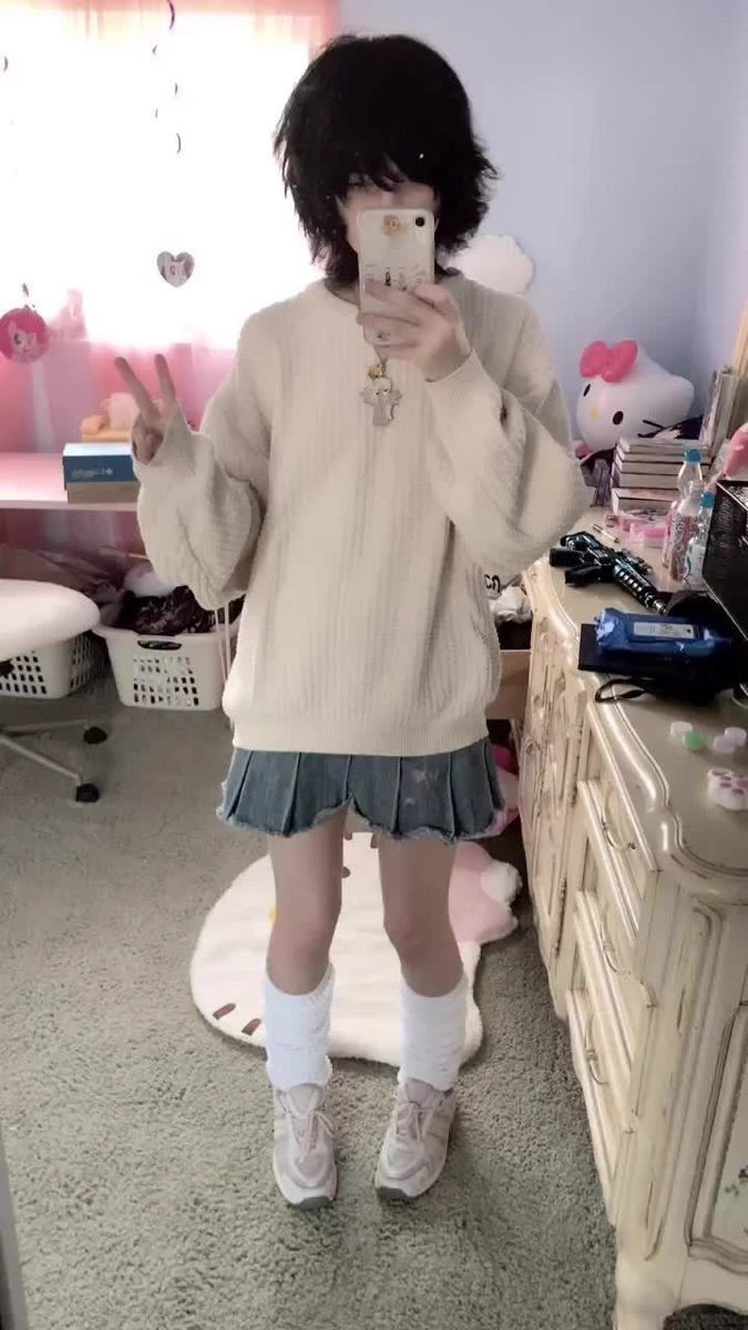 Oliver femboy thumbnail