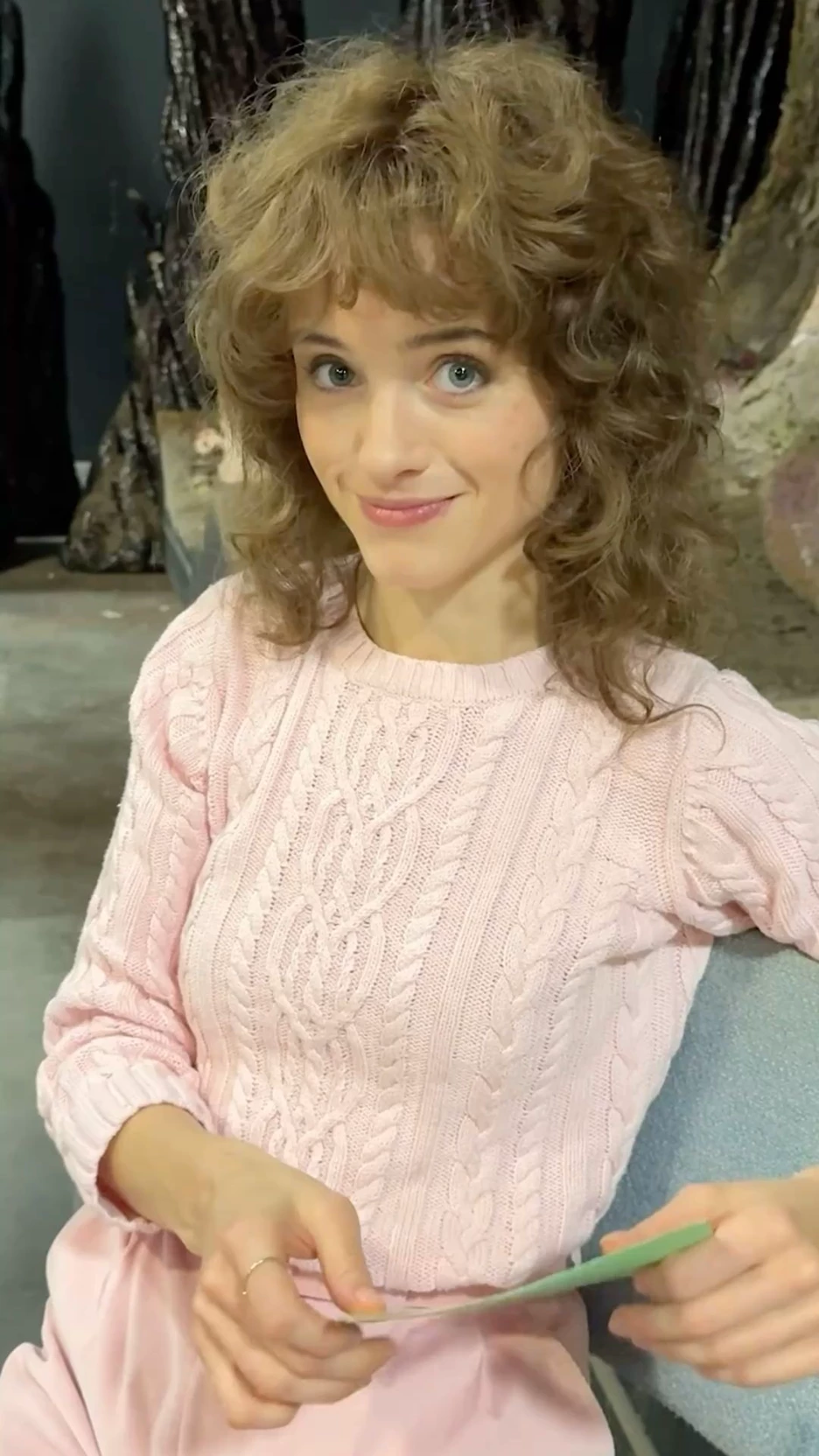 Natalia Dyer  thumbnail
