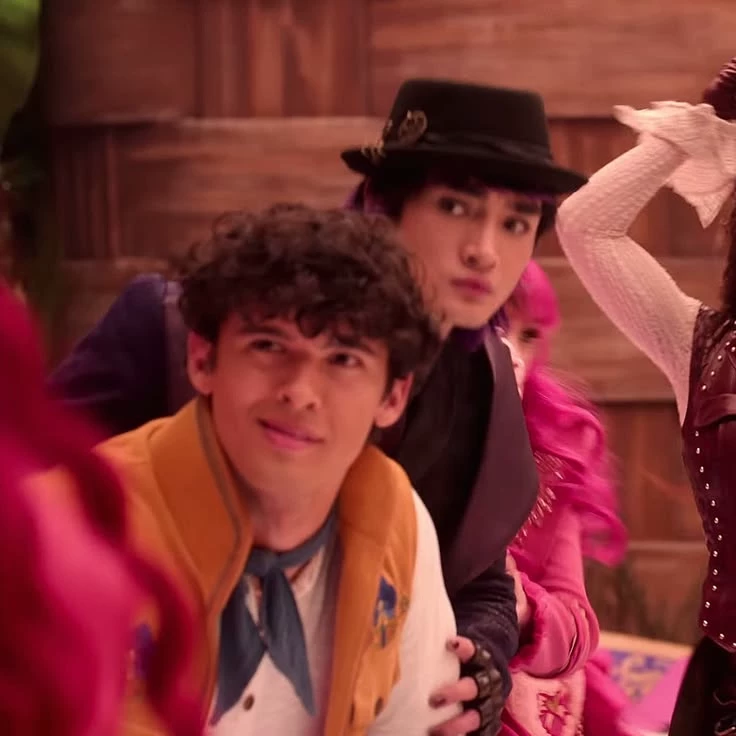 max hatter and Luis madrigal thumbnail