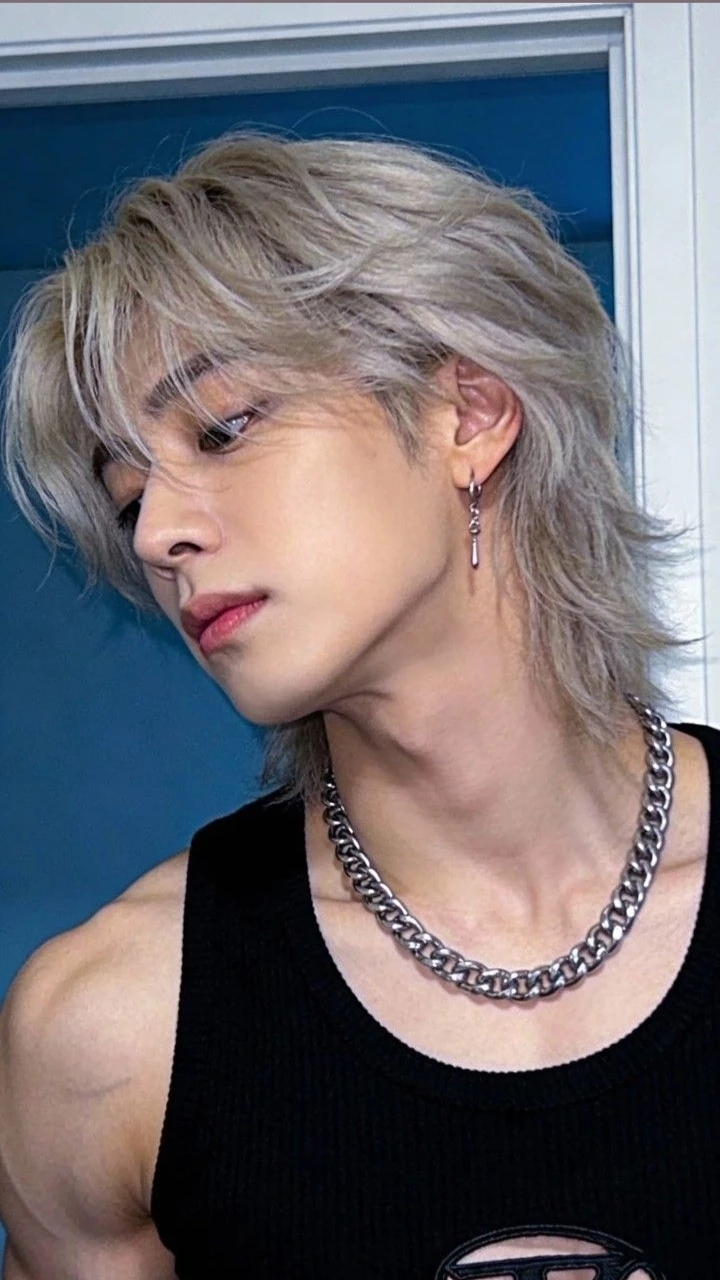 Leo ( your crush) thumbnail