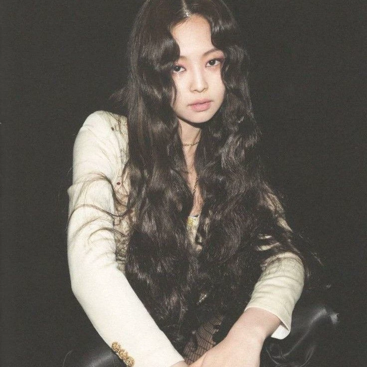 Jennie Kim wlw thumbnail
