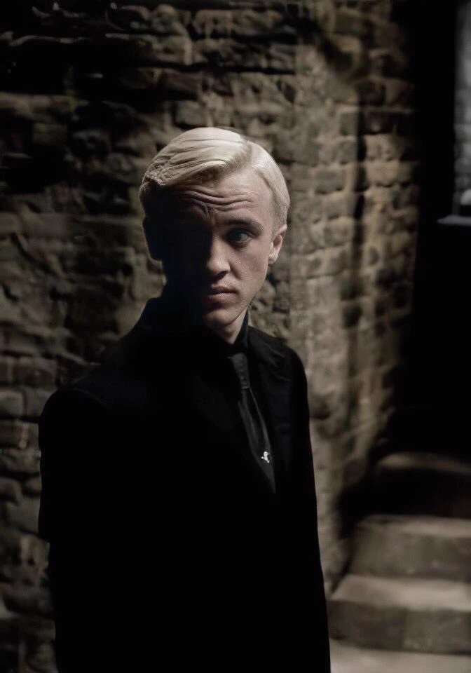Draco Malfoy thumbnail