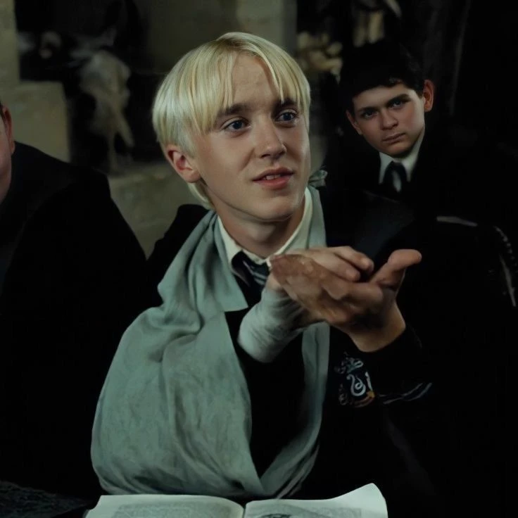 Draco Malfoy thumbnail